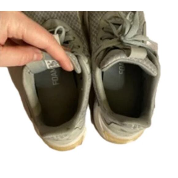 Streetwear FoamGrip Gray Sneakers Puma Size 7 US / 37.5 EU Women’s - Picture 8 of 10